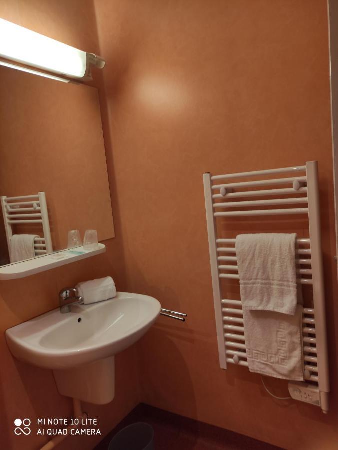 Hostellerie Charles De Foucauld Viviers Экстерьер фото